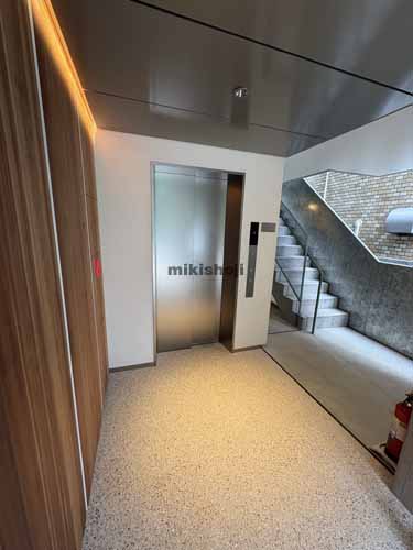 Ｍ３８５　Ｂｕｉｌｄｉｎｇ エレベーターホール1