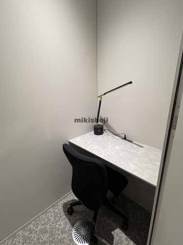 西新橋のＲＥＶＺＯ新橋 セットアップ室内1