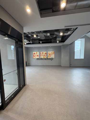 ＫＯＩＬ　ＢＡＳＥ エントランス2