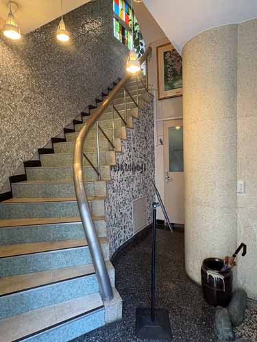 横須賀第一ビル エントランス2