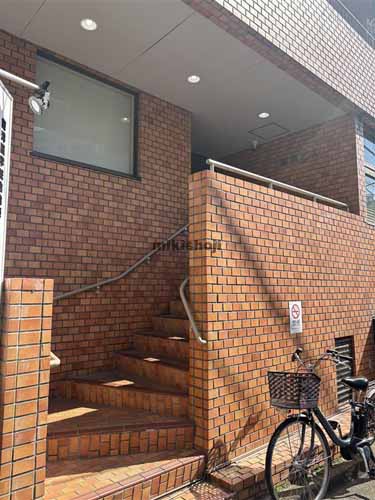 那須ビル エントランス1