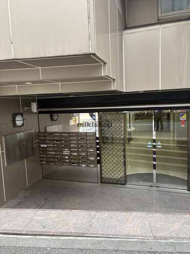 エルハイム新宿 エントランス1