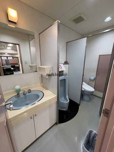 湯島の東西産業貿易(株)旧本社ビル（仮称） 水回り1