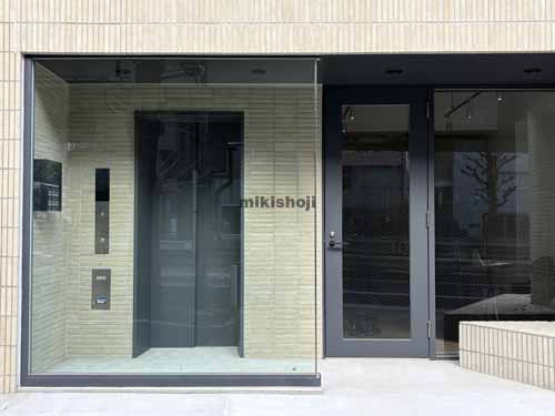 レイズ目黒 エントランス1