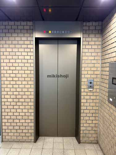 大黒屋ビルヂング エレベーターホール3