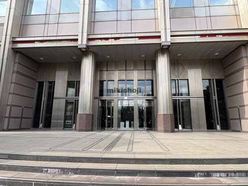 中央区の千葉ポートスクエア エントランス2