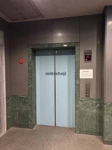 中央区の千葉ポートスクエア エレベーターホール2