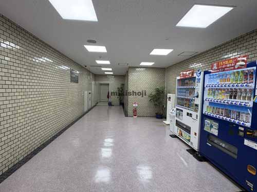 中央区の塚本千葉第３ビル エントランス1