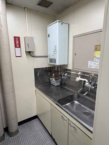 中央区の塚本千葉第３ビル 水回り2